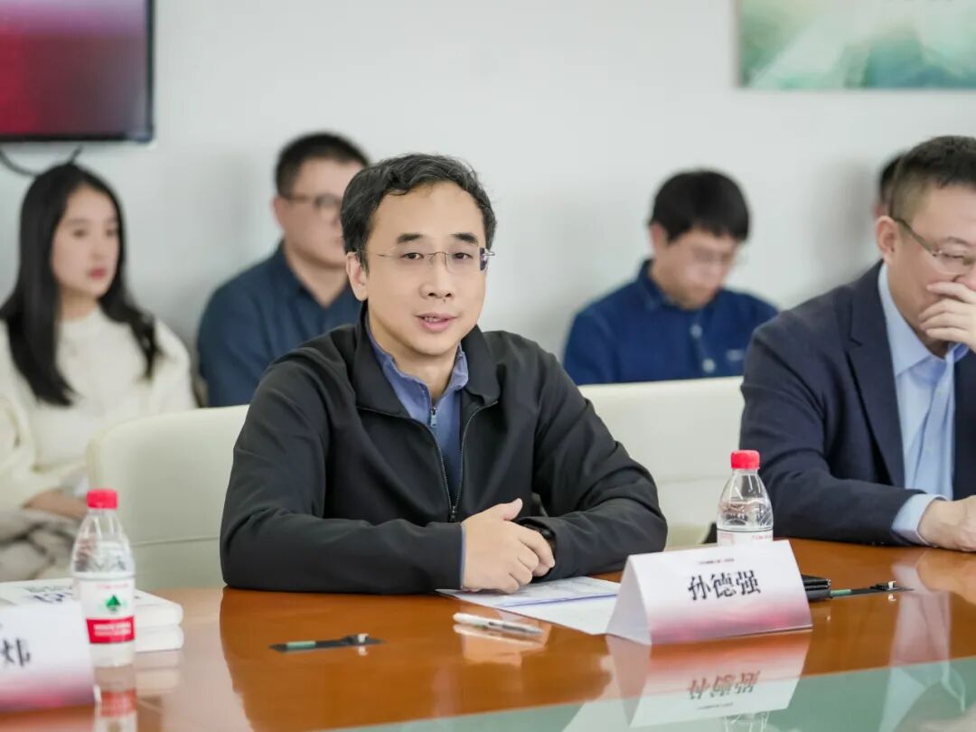 《华为数据之道》发行五周年暨《数据空间探索与实践》新书发布会召开，共探AI时代数据治理新路径插图2